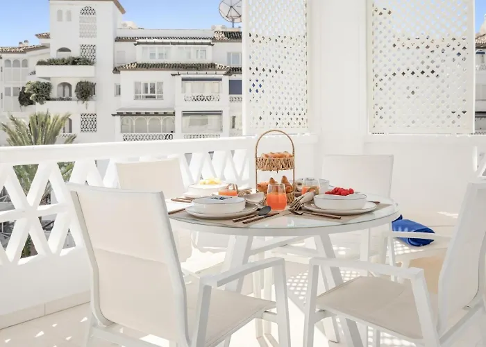 Precioso En Gaviotas Appartamento Marbella